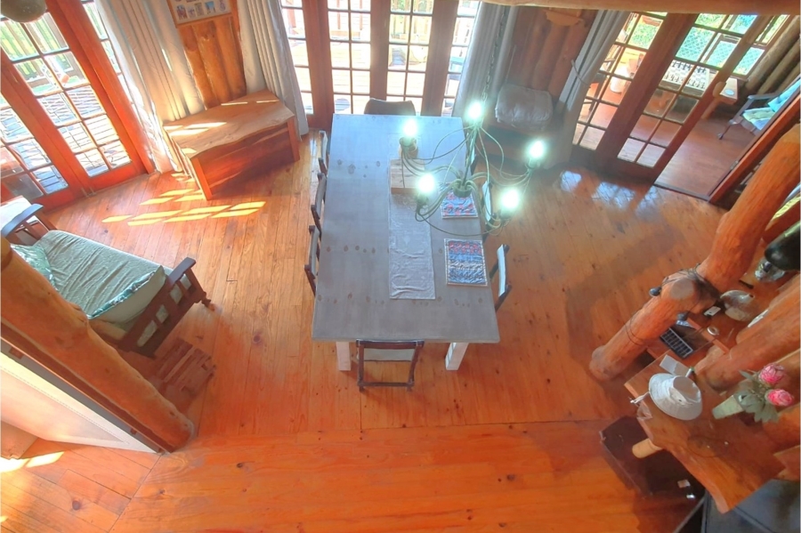 3 Bedroom Property for Sale in Boggomsbaai Western Cape